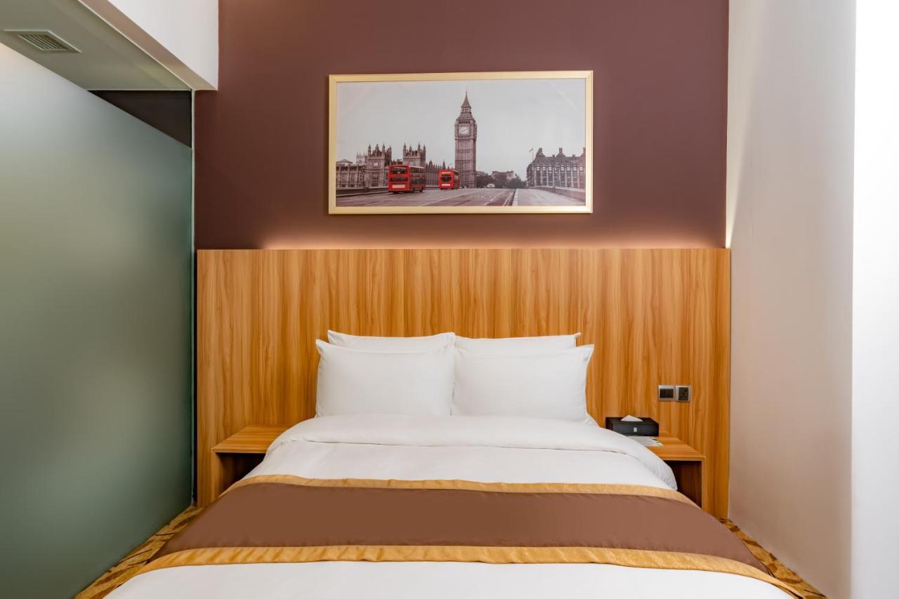 Bay Hotel Ho Chi Minh Экстерьер фото