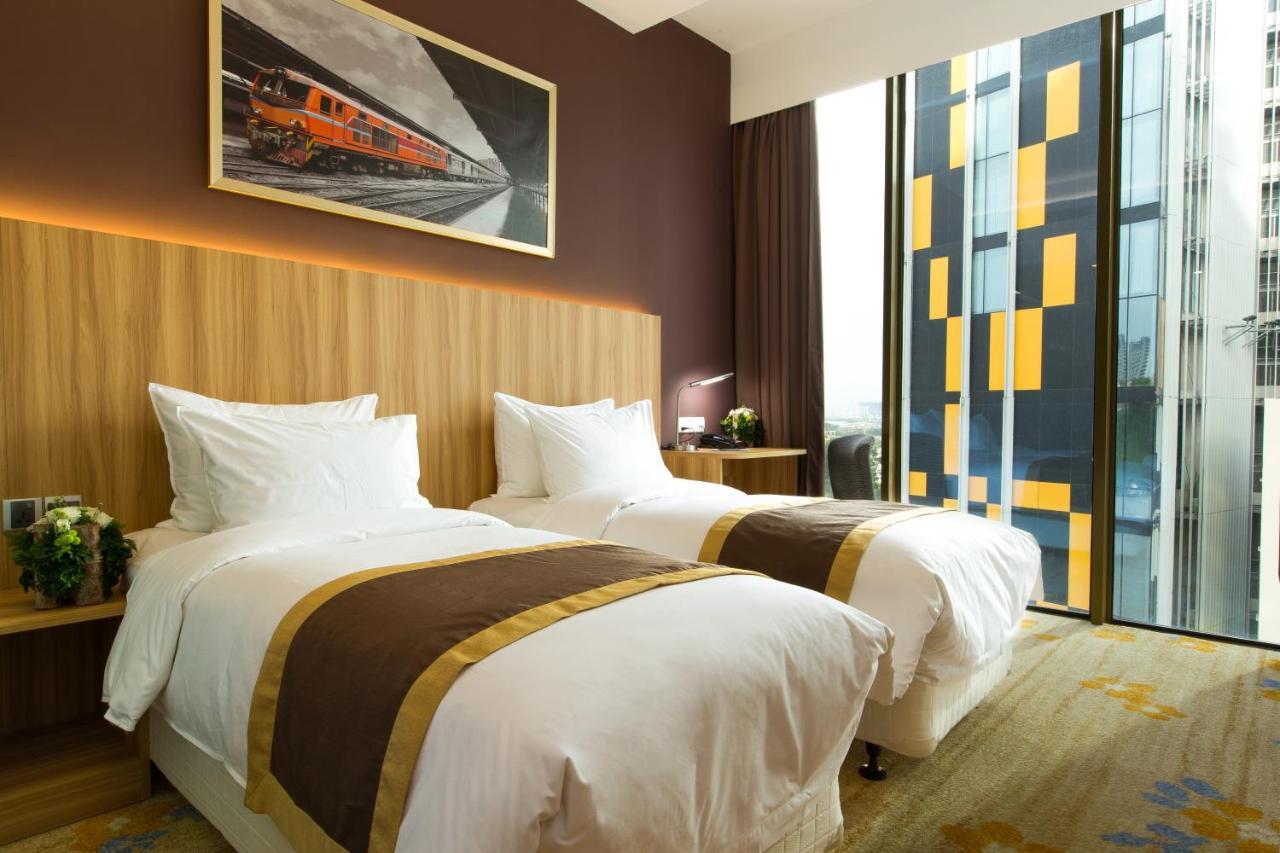 Bay Hotel Ho Chi Minh Экстерьер фото