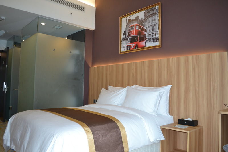 Bay Hotel Ho Chi Minh Экстерьер фото